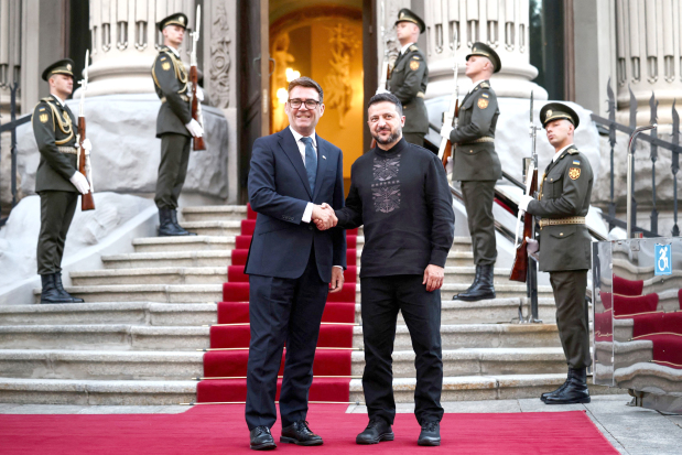 World News: UK, France pledge stronger support as Ukraine marks Independence Day
